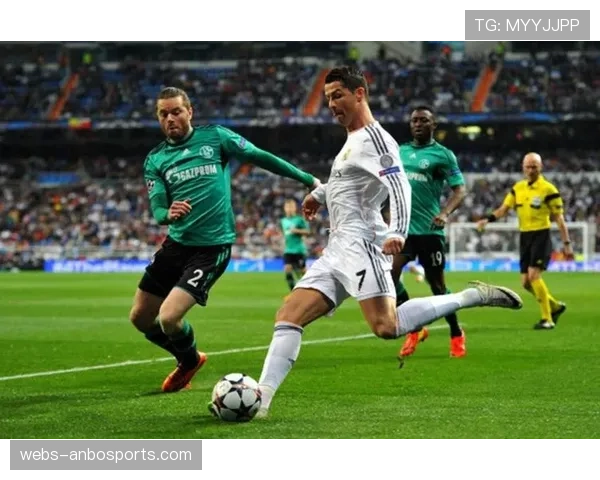 皇马2-1双杀本菲卡晋级16强，维尼修斯制胜球锁定胜局